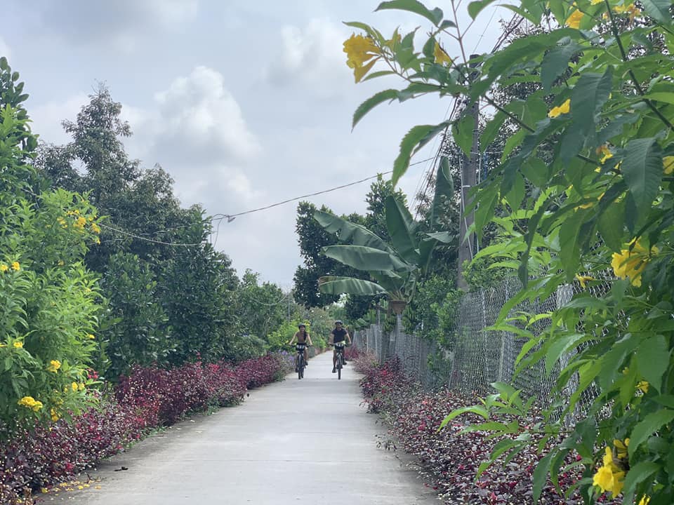 Mekong Delta Cycling Trip Saigon to Chau Doc 3 Days